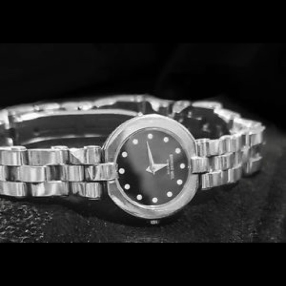 Raymond Weil Sapphire Crystal Geneve watch